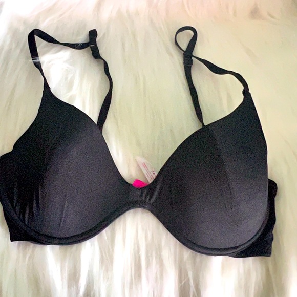 PINK Victoria's Secret Other - Victoria secret black padded bra ❤️